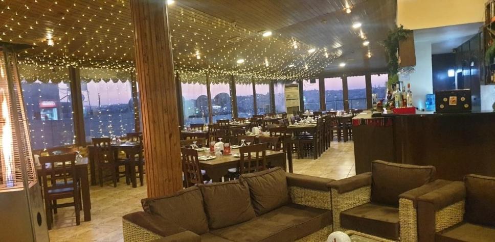 Saint John Hotel Madaba Kültér fotó