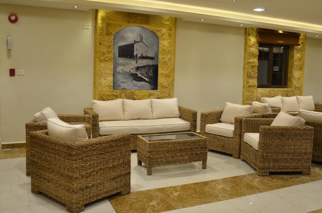 Saint John Hotel Madaba Kültér fotó