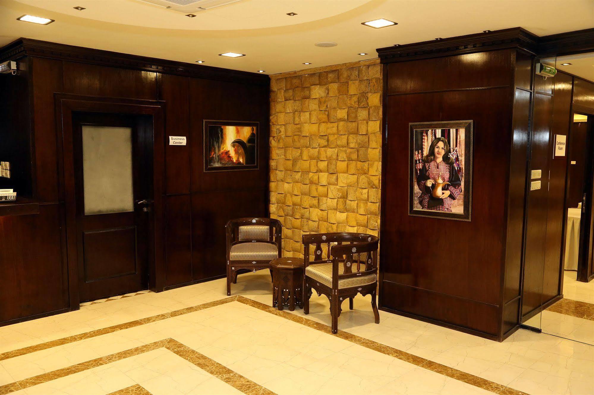 Saint John Hotel Madaba Kültér fotó