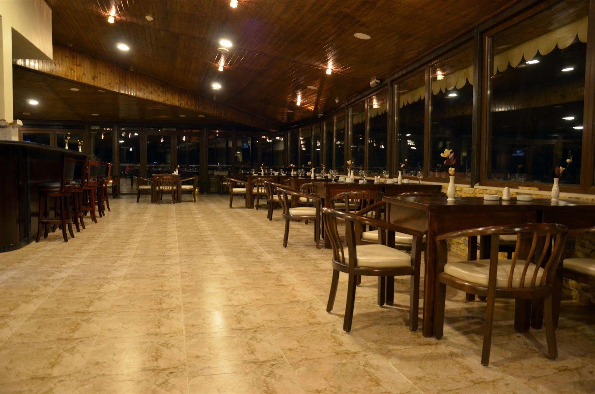 Saint John Hotel Madaba Kültér fotó