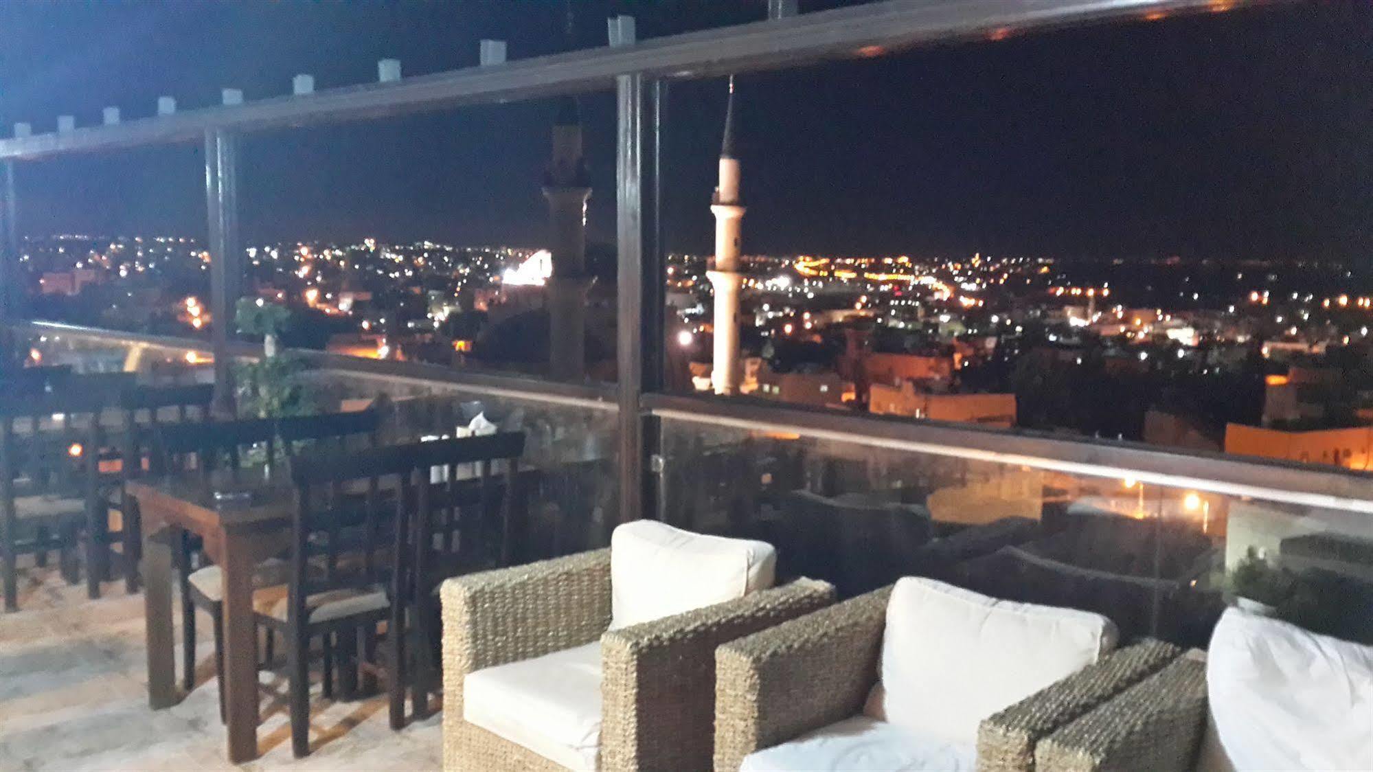 Saint John Hotel Madaba Kültér fotó