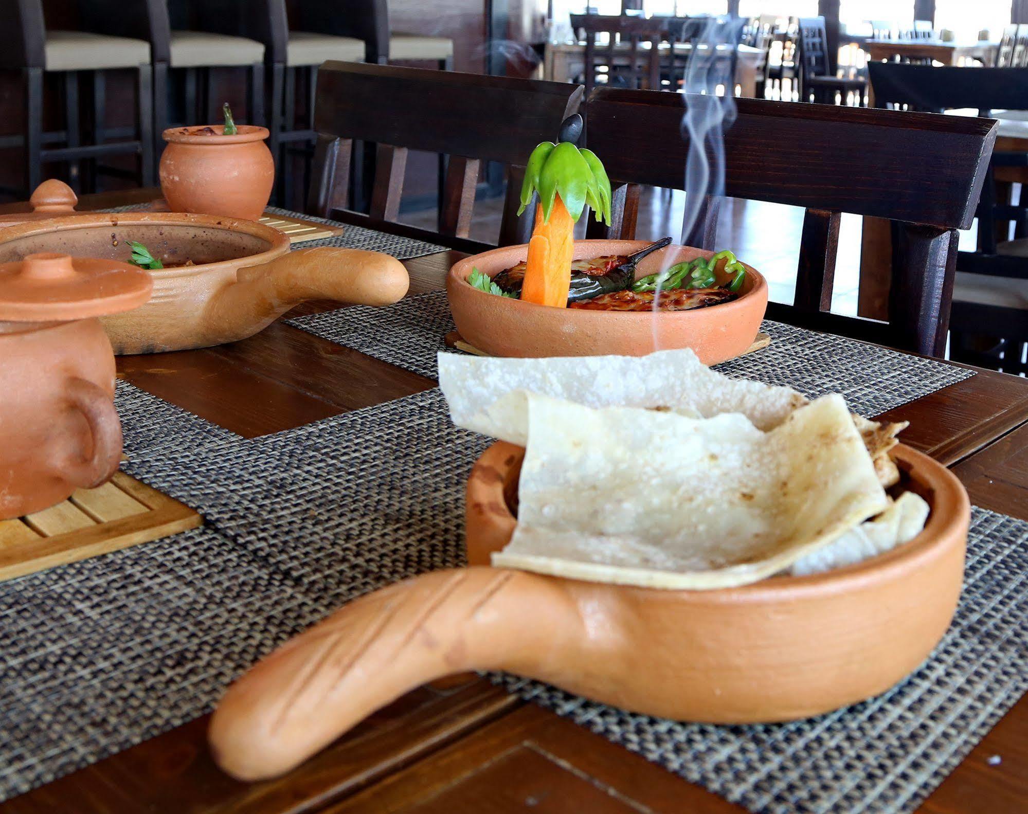 Saint John Hotel Madaba Kültér fotó